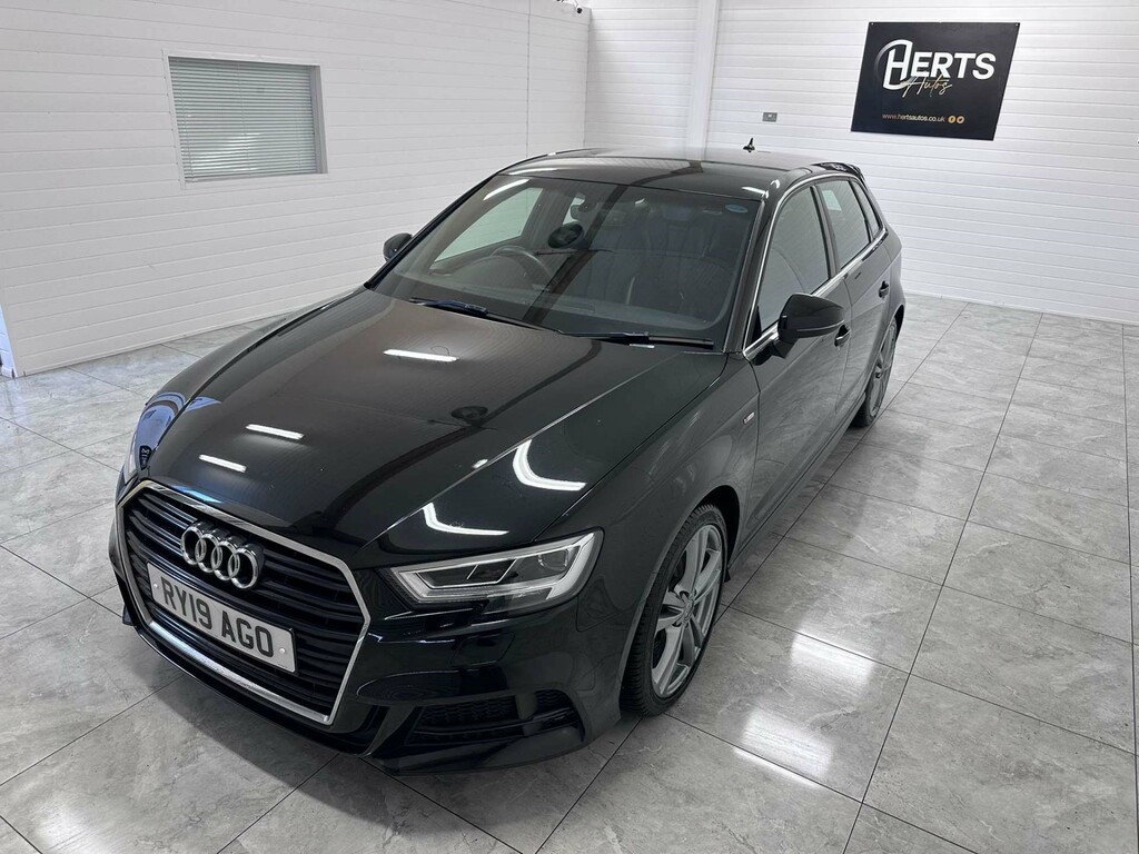 Audi A3 Sportback 35 Tfsi S Line RY19AGO #3
