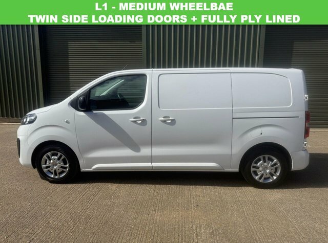 Vauxhall Vivaro 1.5 Turbo D 2700 Sportive Panel Van Man YB71ORP White #5