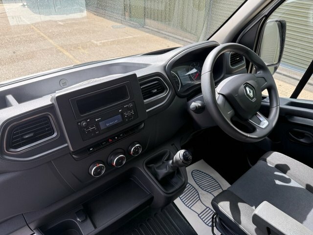 Renault Master 2.3 Dci 35 Business Panel Van F HN23JUC White #2