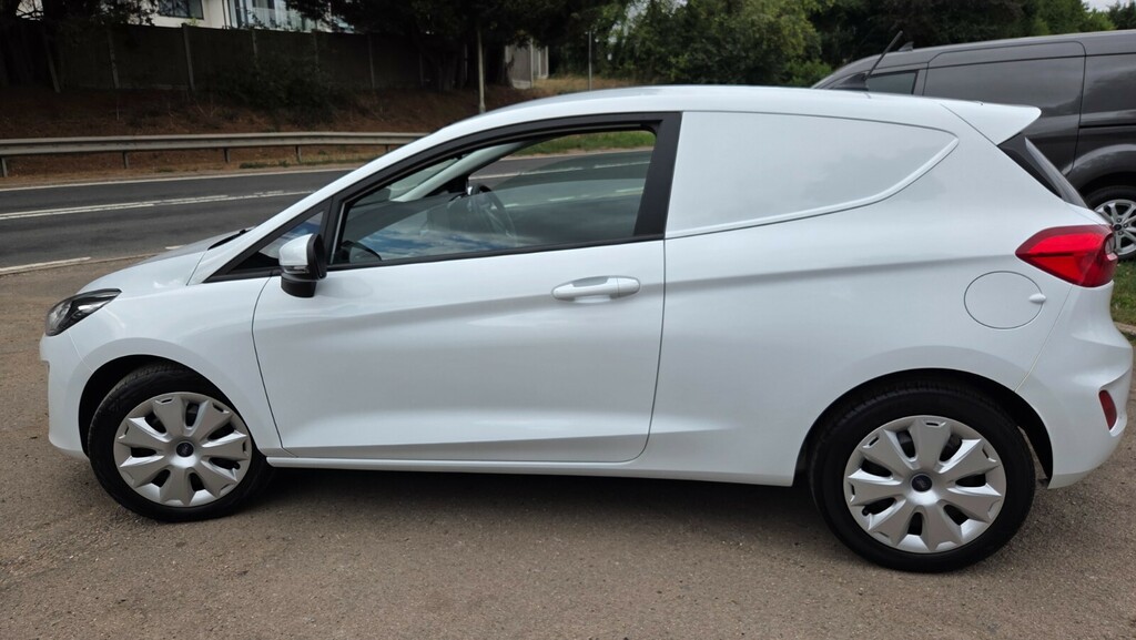 Ford Fiesta 1.5 Tdci Van HW20WNN White #3