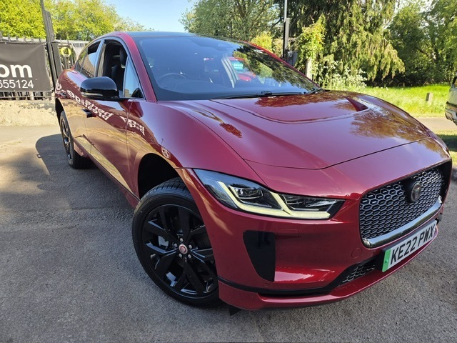 Jaguar I-Pace 294Kw Ev400 Black 90Kwh 11Kw Charger Red