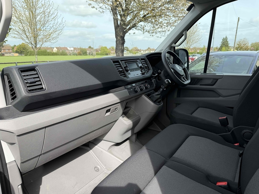 Volkswagen Crafter Tdi Cr35 Startline KY22USM White #6