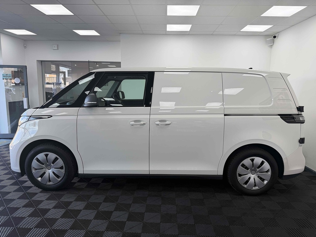 Volkswagen ID.Buzz Pro Commerce White #4