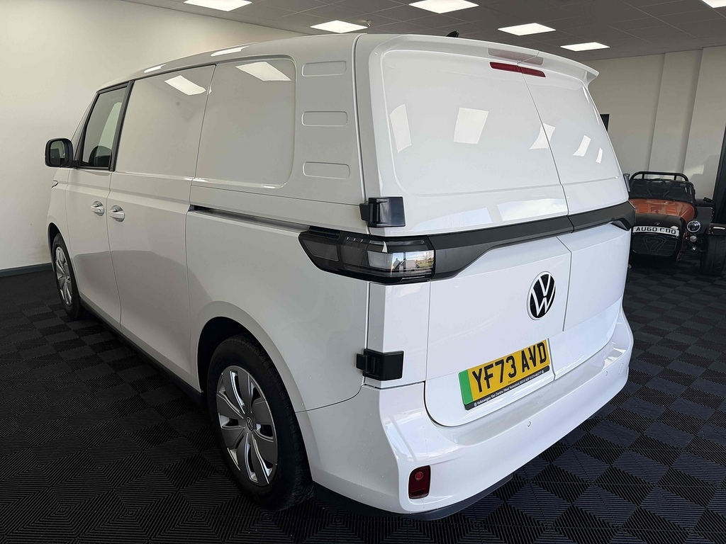 Volkswagen ID.Buzz Pro Commerce White #5