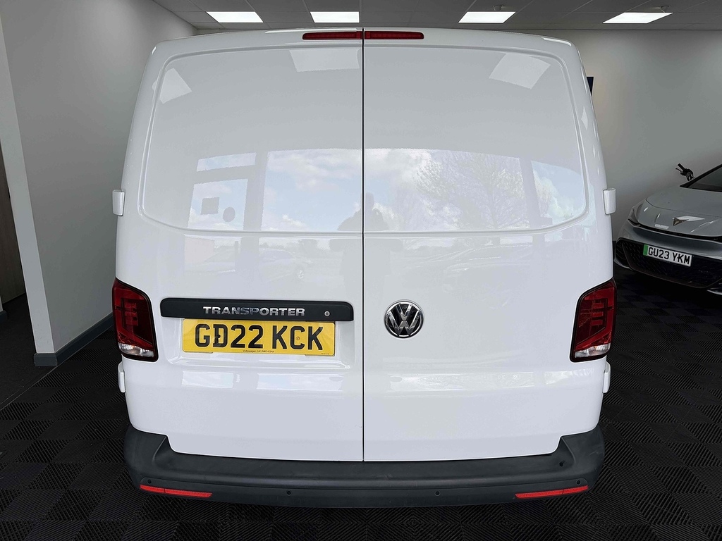 Volkswagen Transporter Tdi T28 Startline GD22KCK White #6