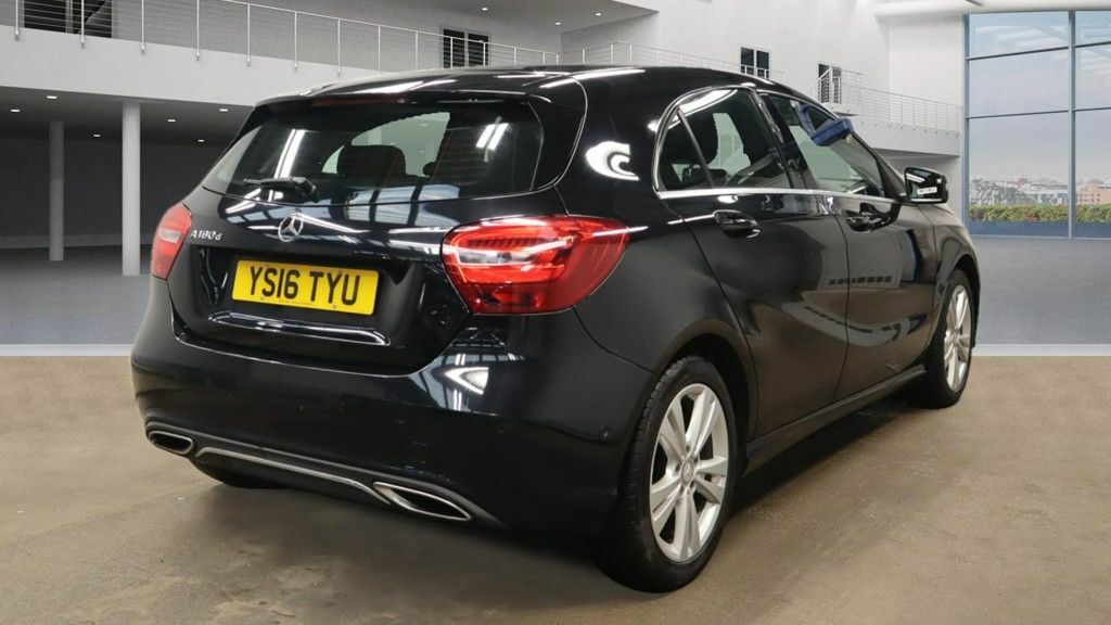 Mercedes-Benz A Class A180d Sport YS16TYU Black #4