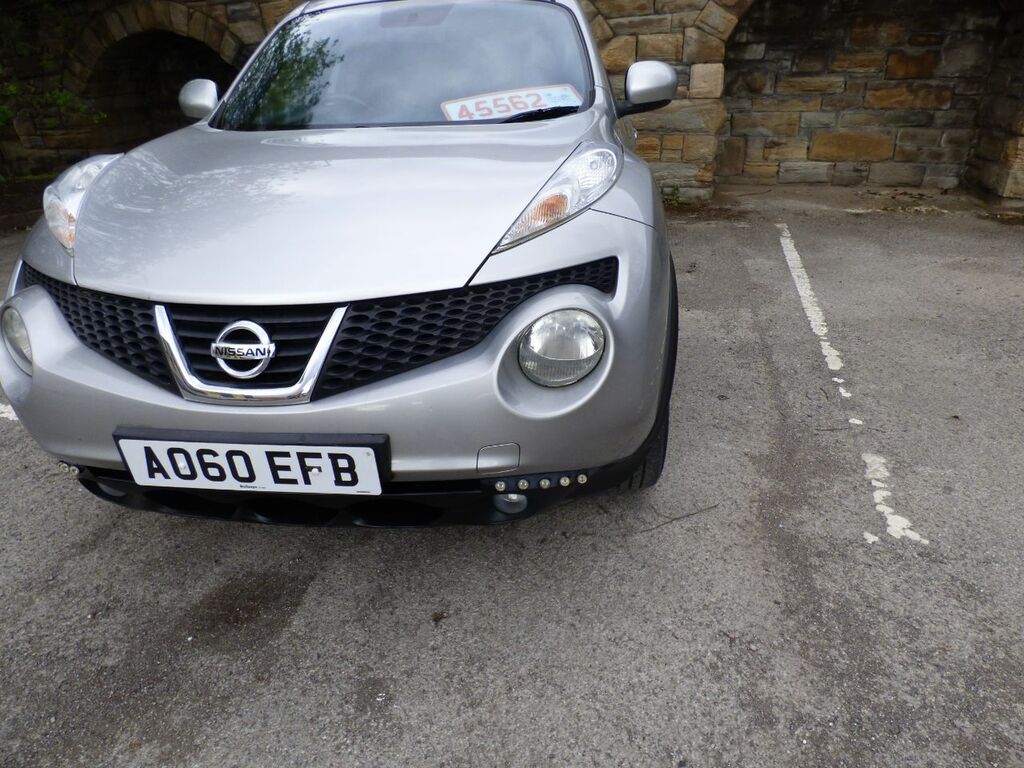 Nissan Juke 1.6 Acenta Cvt Sport Pack Silver #2