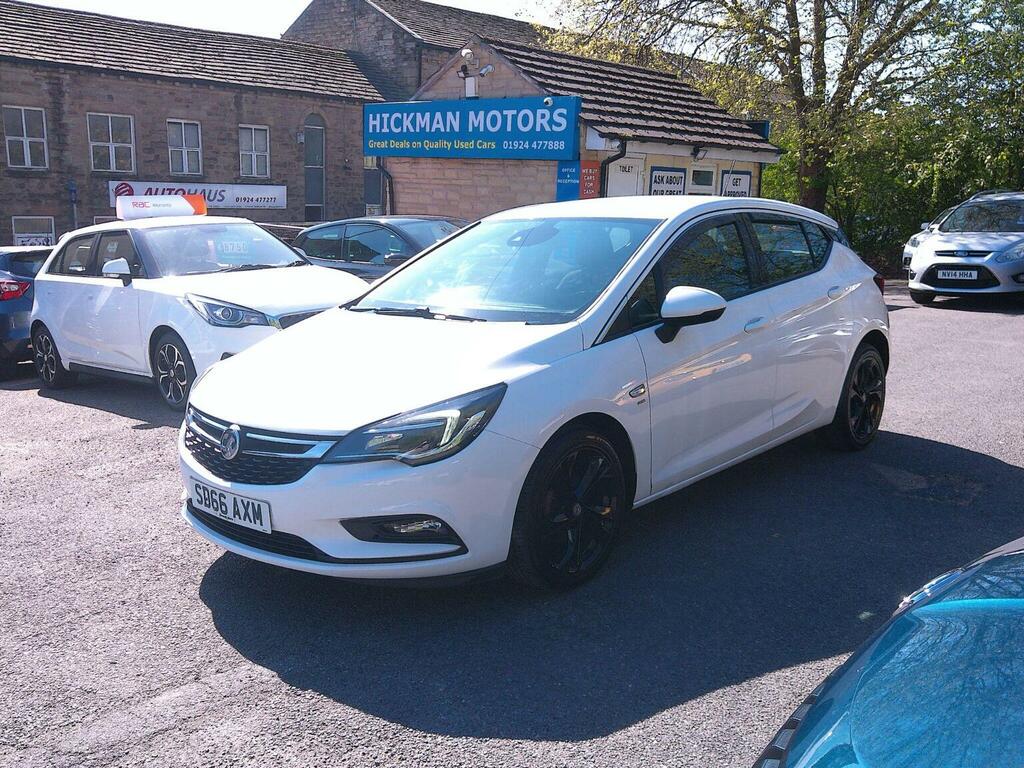 Vauxhall Astra Hatchback 1.6 Cdti Ecotec Blueinjection Sri Euro 6 White
