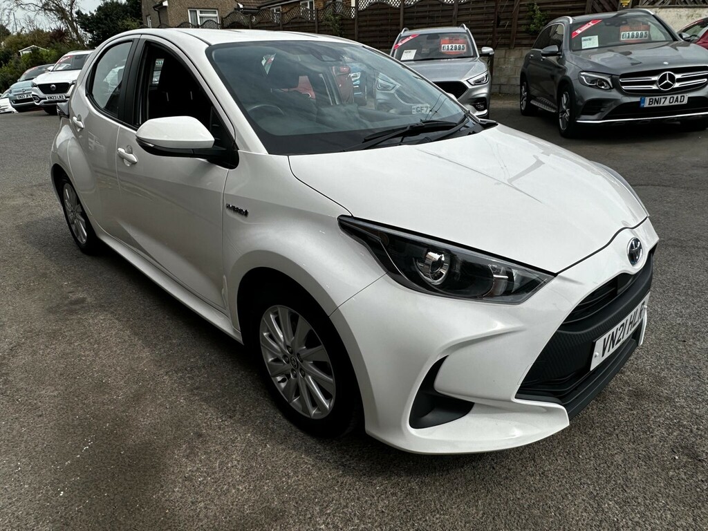 Toyota Yaris 1.5 Vvt-h Icon E-cvt Euro 6 Ss White