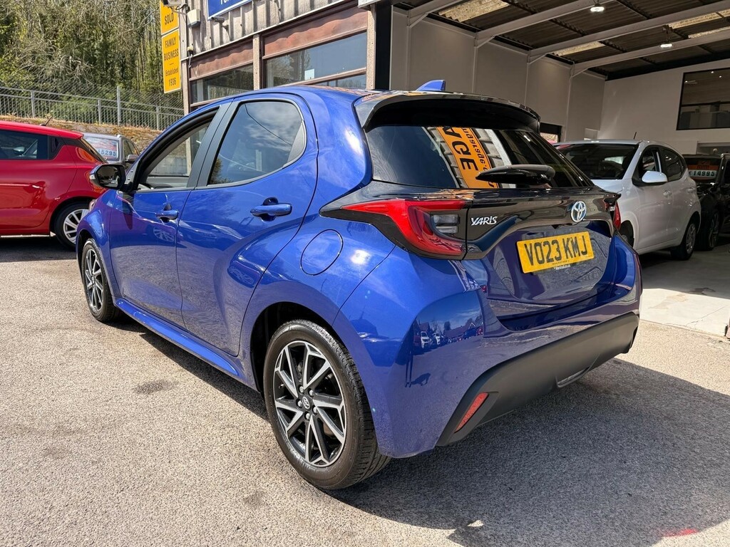 Toyota Yaris 1.5 Vvt-h Design E-cvt Euro 6 Ss VO23KMJ Blue #4