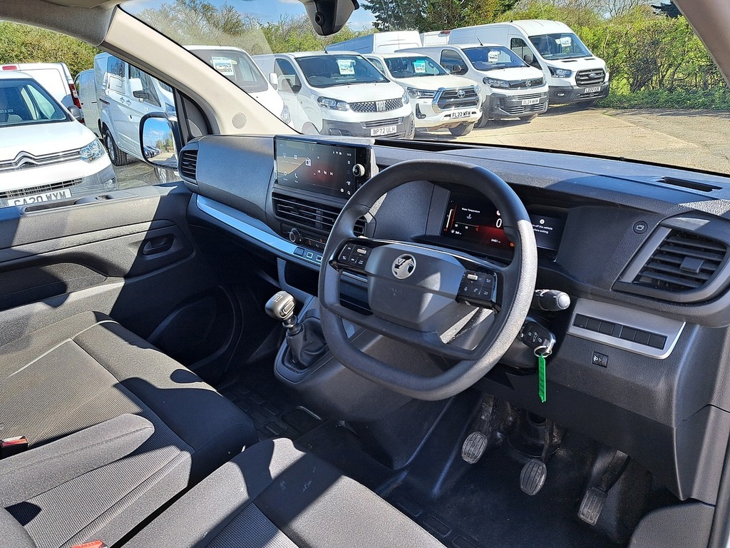 Vauxhall Vivaro Turbo D Prime DL24JKJ White #2