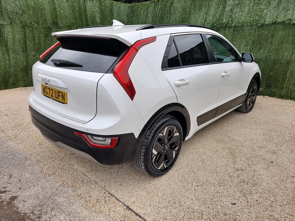 Kia Niro 4 WG72UFN White #5