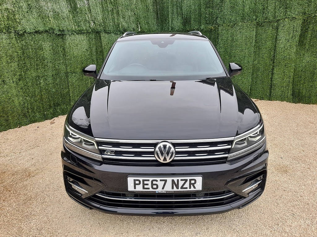 Volkswagen Tiguan Tdi R-line PE67NZR Black #3