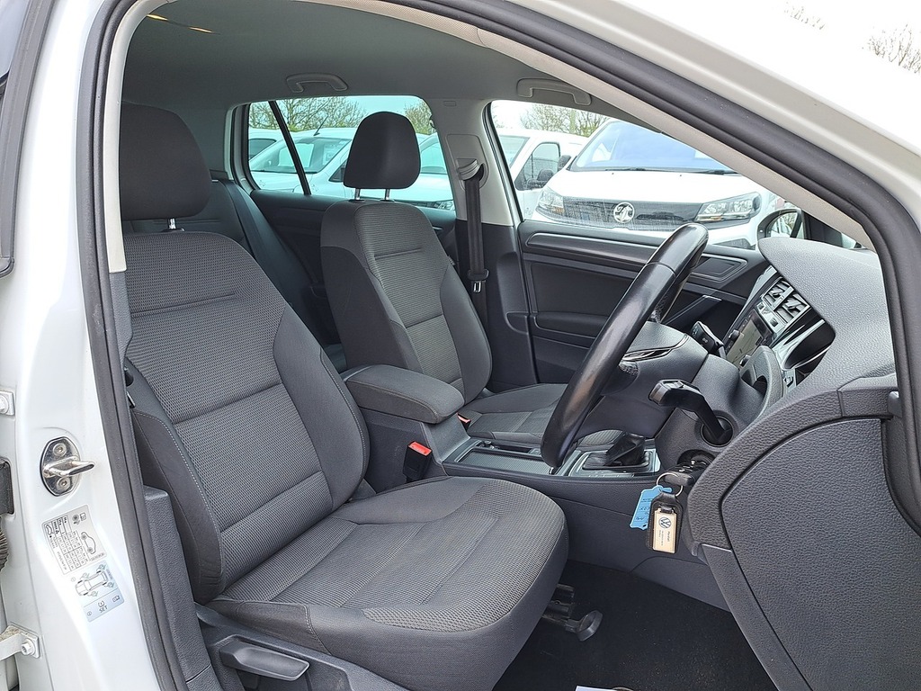 Volkswagen Golf Tdi Match RO69CDX White #6