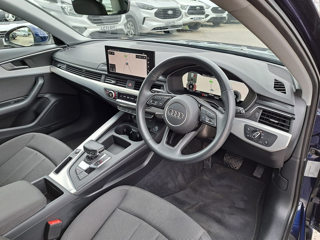 Audi A4 Avant Tfsi Technik RJ72GVM Blue #2