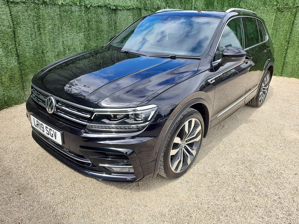 Volkswagen Tiguan Tsi R-line Tech LR19SGV Black #4