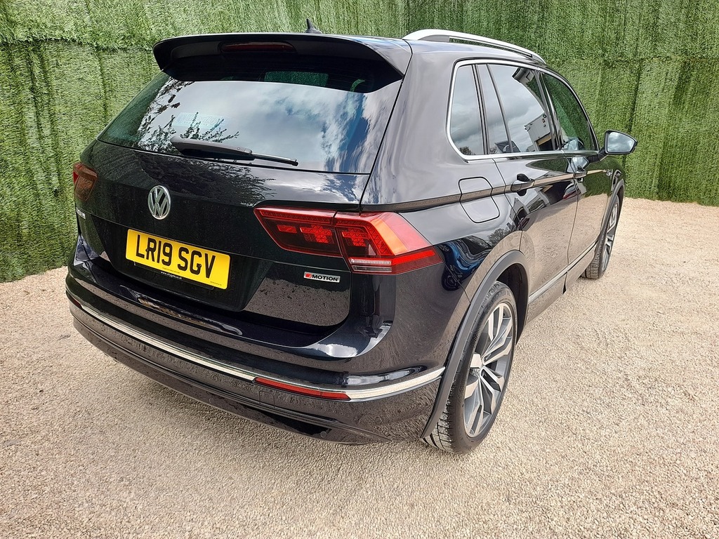 Volkswagen Tiguan Tsi R-line Tech LR19SGV Black #5