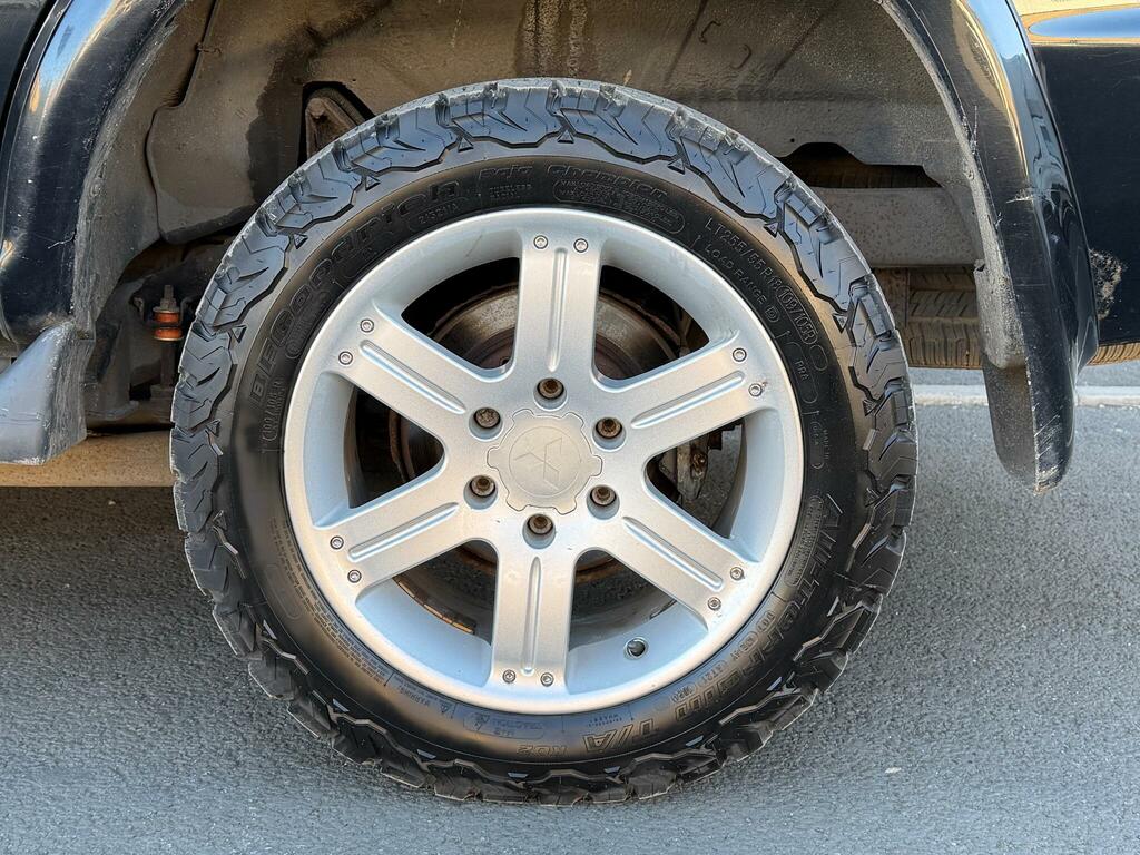 Mitsubishi Shogun Sport Suv 2.5 Td Trojan 200656 Black #19