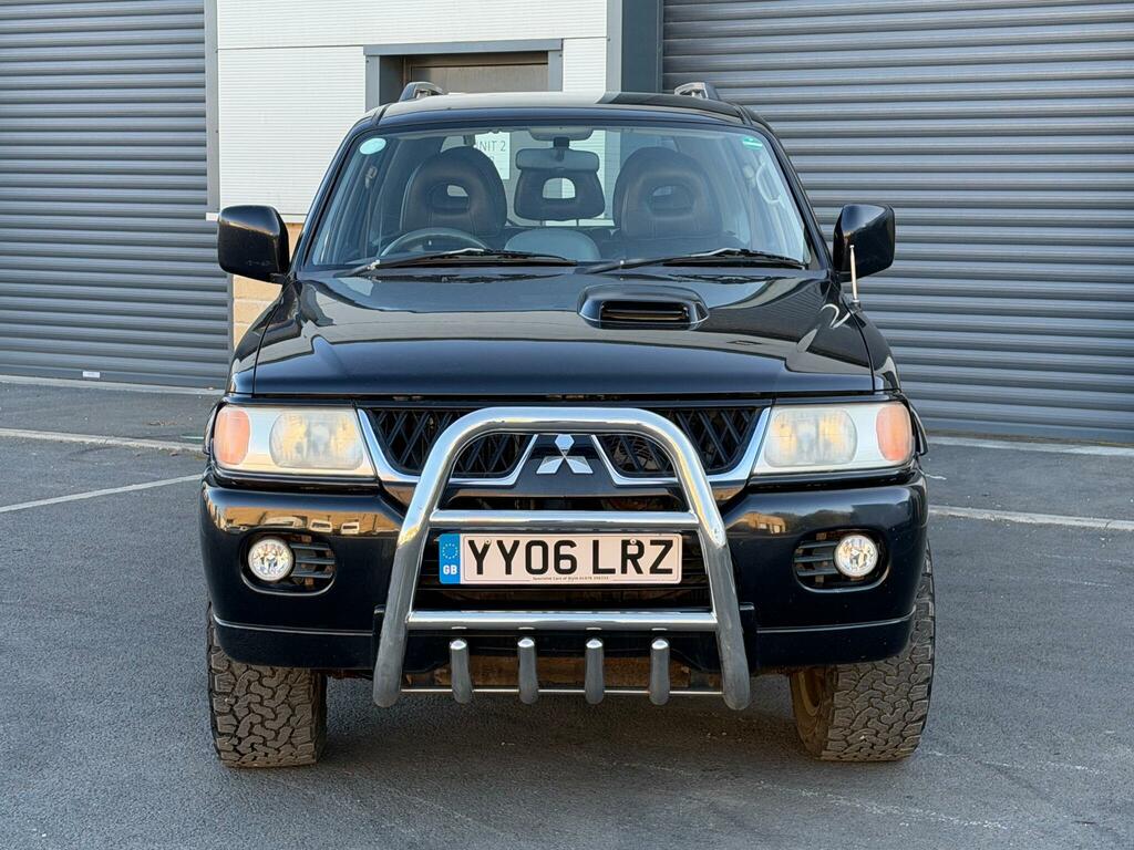 Mitsubishi Shogun Sport 2.5 Td Warrior Black #3