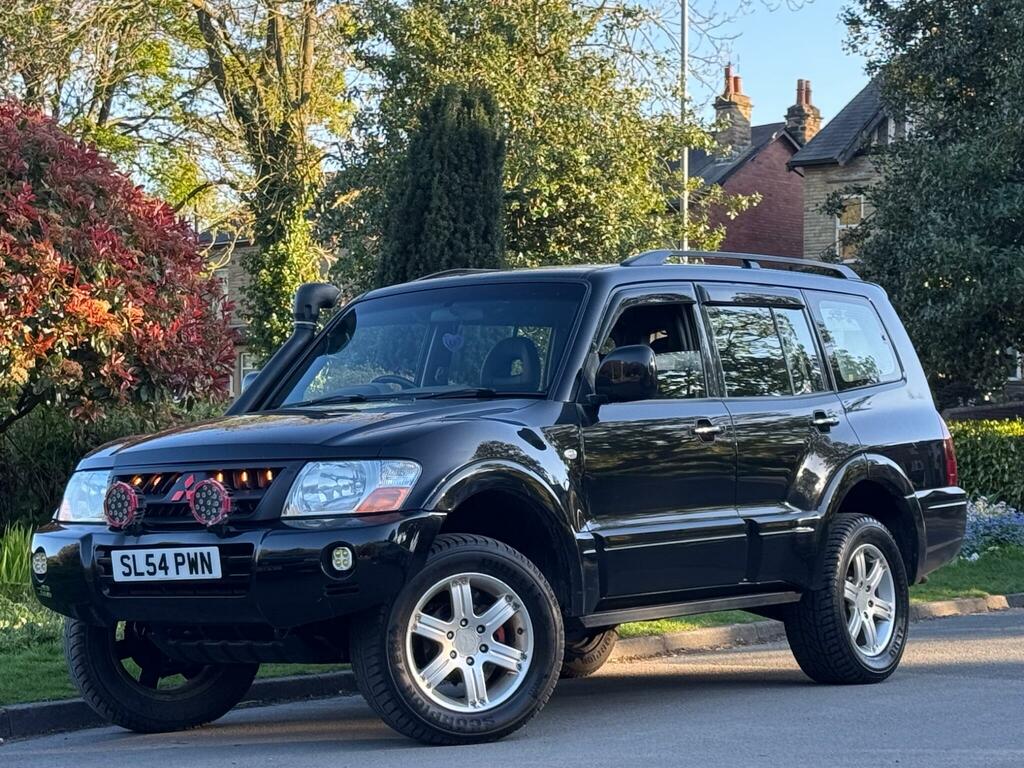 Mitsubishi Shogun Estate Silver #6
