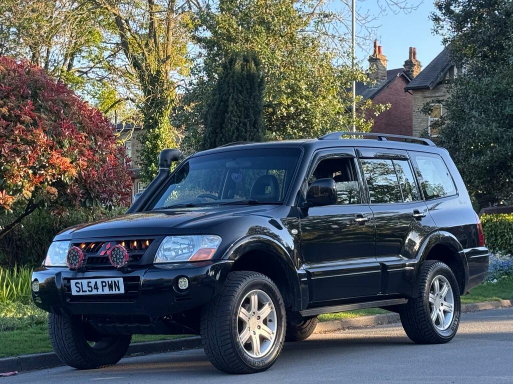 Mitsubishi Shogun Estate Silver #7