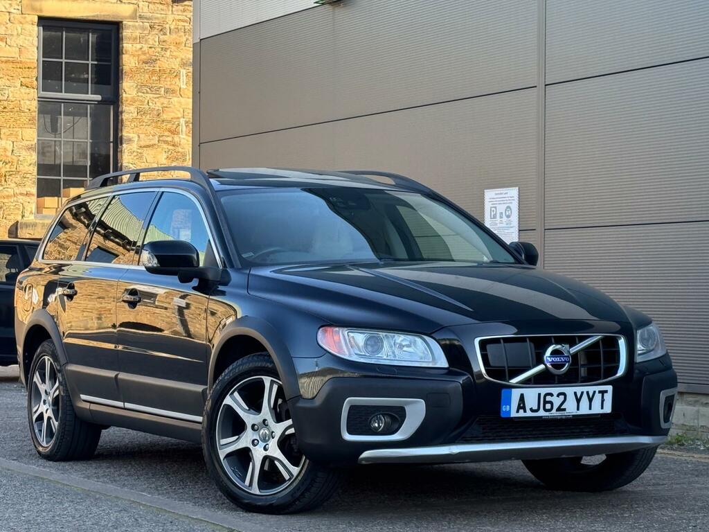 Volvo XC70 2.4 D5 Se Lux Geartronic Awd Euro 5 AJ62YYT Black #2