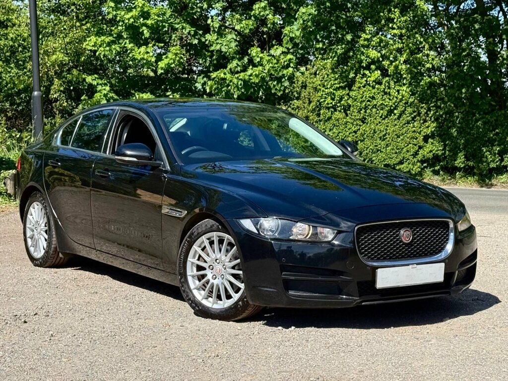 Jaguar XE 2.0D Prestige Euro 6 Ss BT15MVG Black #3