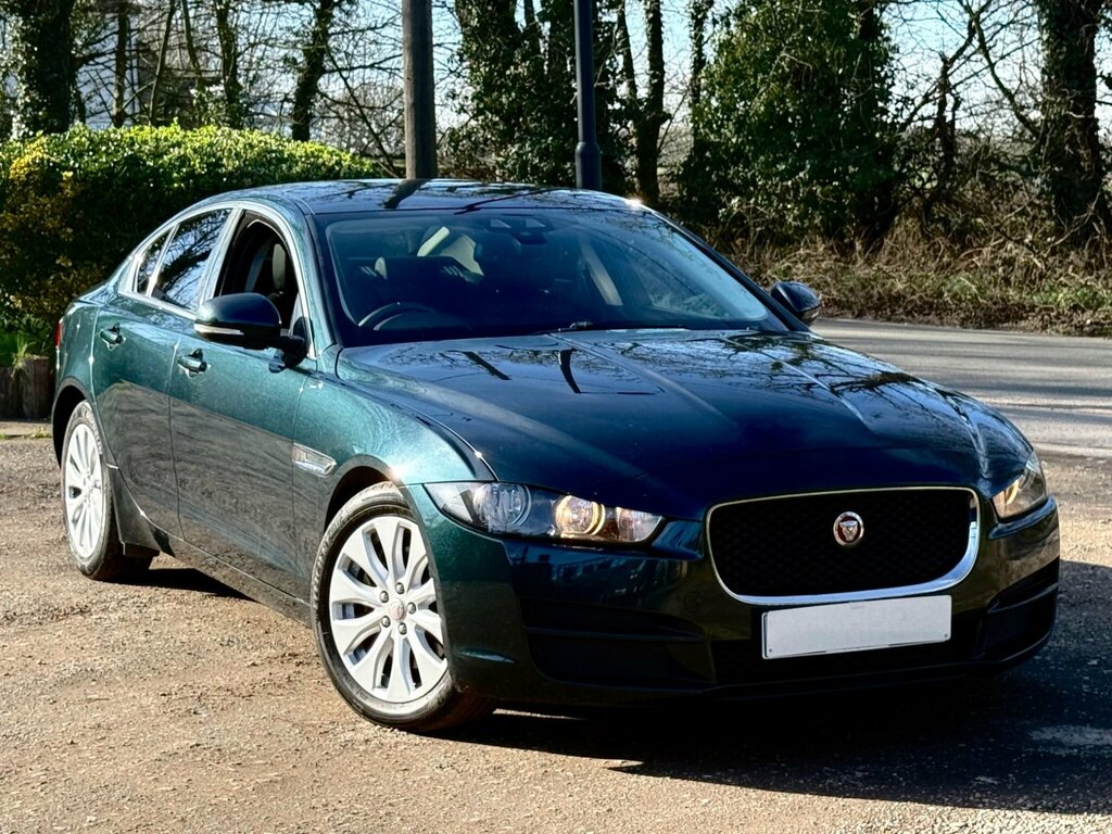 Jaguar XE 2.0D Prestige Euro 6 Ss Green