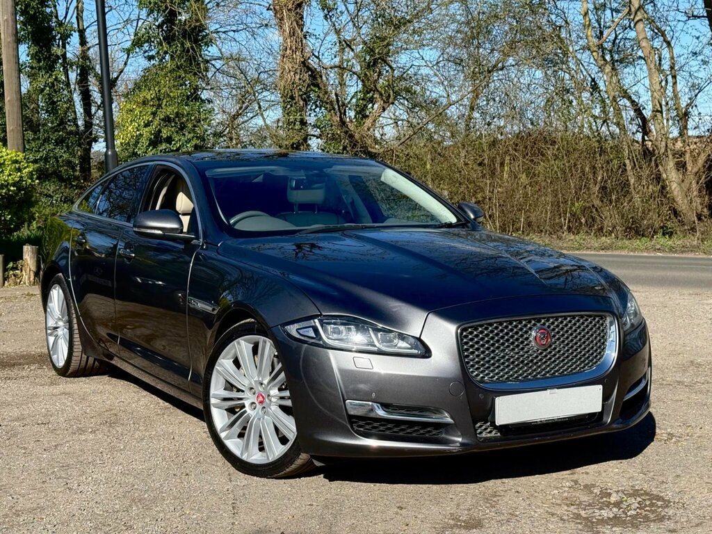 Jaguar XJ 3.0D V6 Premium Luxury Euro 6 Ss Grey