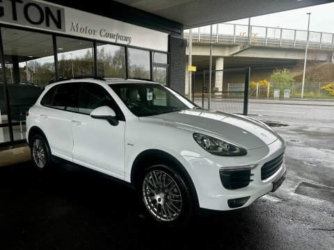 Porsche Cayenne 3.0 Td V6 RJ66VZR White #5