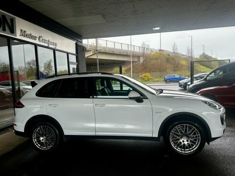 Porsche Cayenne 3.0 Td V6 RJ66VZR White #6