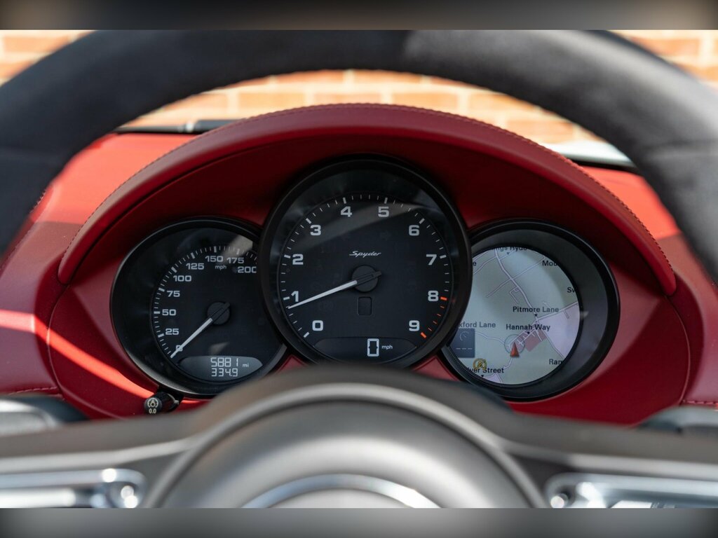Porsche 718 Spyder 4.0 2dr Silver #22