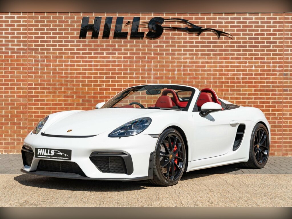 Porsche 718 Spyder 4.0 2dr Silver #8