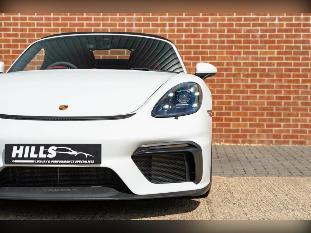 Porsche 718 Spyder 4.0 2dr Silver #4