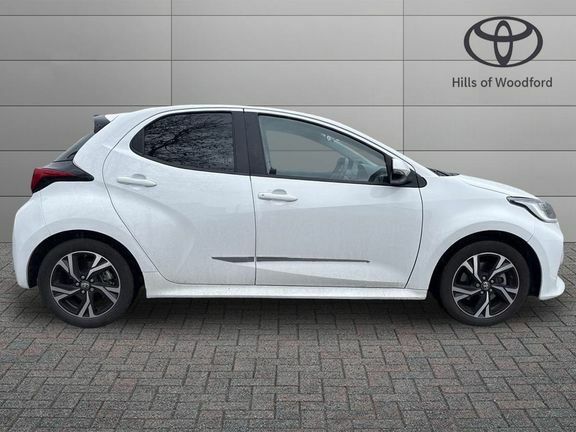 Toyota Yaris Design EG24HJO White #2