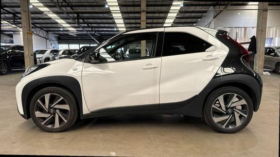 Toyota Aygo X Edge Automatic EF73RXO White #6