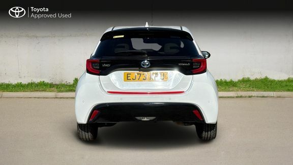 Toyota Yaris Excel EJ73APU White #4