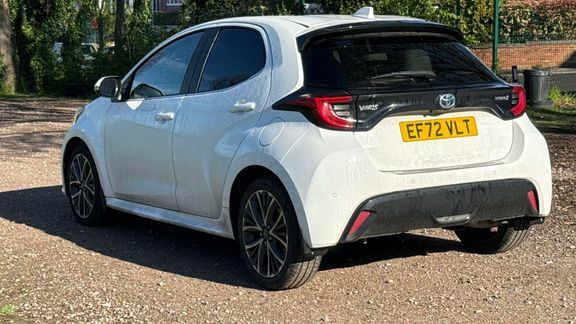 Toyota Yaris Excel Tech Pack EF72VLT White #5