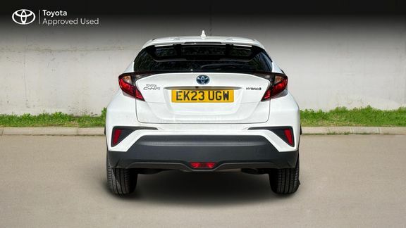 Toyota C-Hr Design 1.8 2 EK23UGW White #4