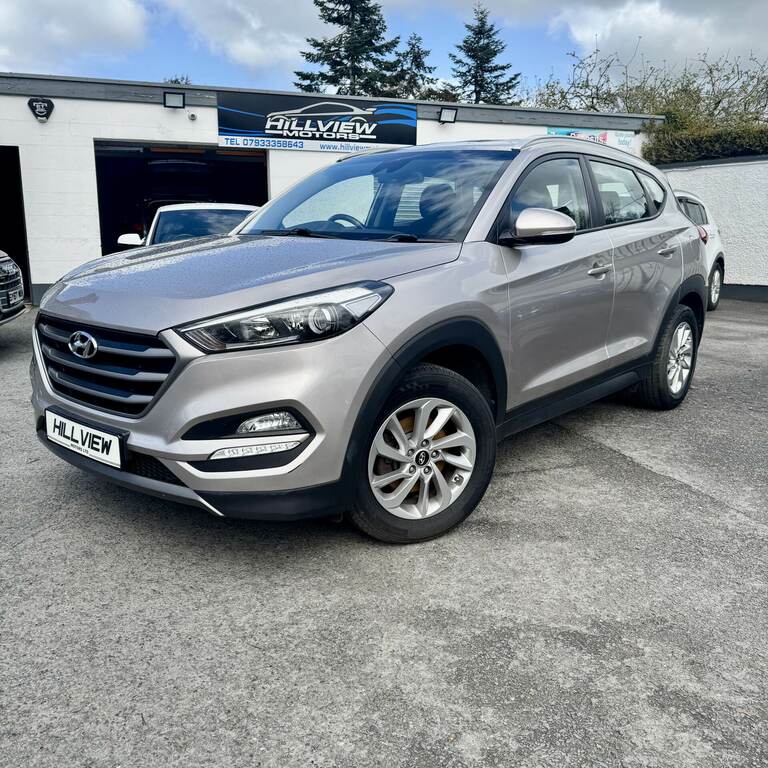 Hyundai Tucson 1.7 Crdi Blue Drive Se Nav 2Wd SE65DKA Brown #2