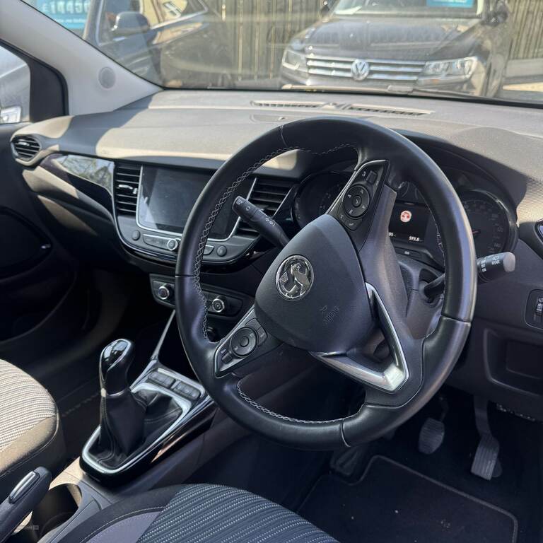 Vauxhall Crossland X 1.2 83 Sport Nav Premium Start Stop PXZ3808 White #4