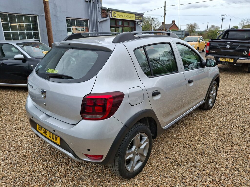 Dacia Sandero Stepway 0.9 Tce Comfort Hatchback Euro 6 Silver #3