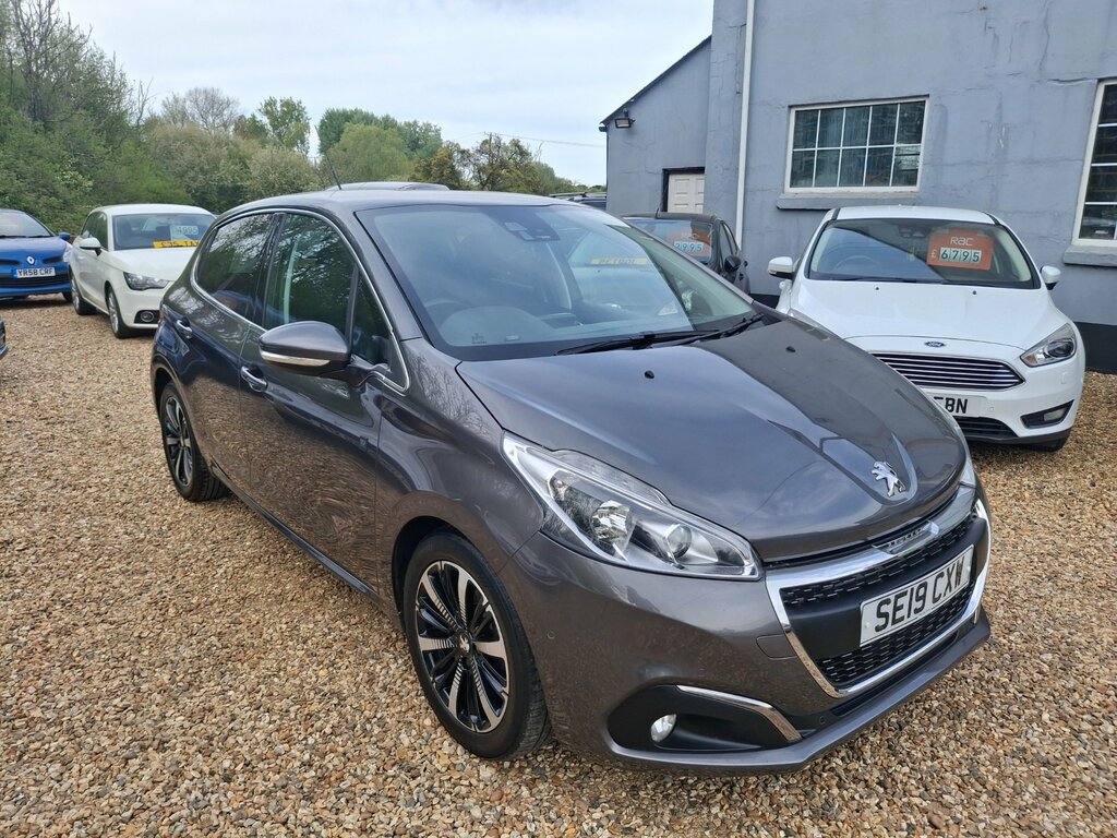 Peugeot 208 1.2 Puretech Tech Edition Hatchback Man Grey