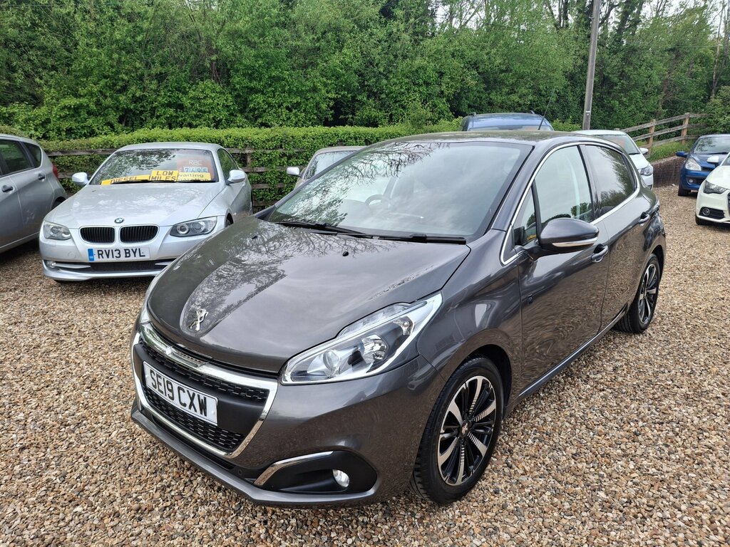 Peugeot 208 1.2 Puretech Tech Edition Hatchback Man SE19CXW Grey #2