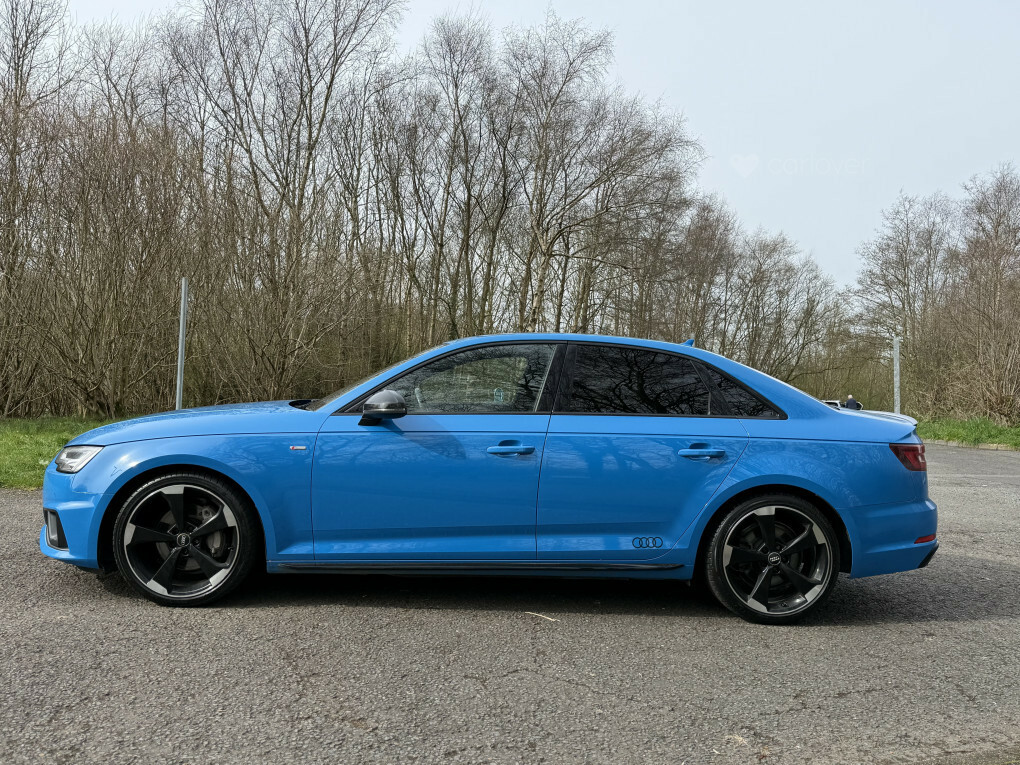 Audi A4 S Line Black Edition 40 Tdi BR19BYY #4