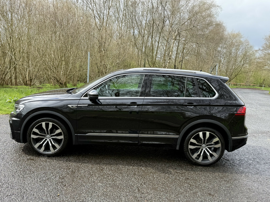 Volkswagen Tiguan R-line Tdi Bluemotion Technology 4Motion SX66FNF  #4