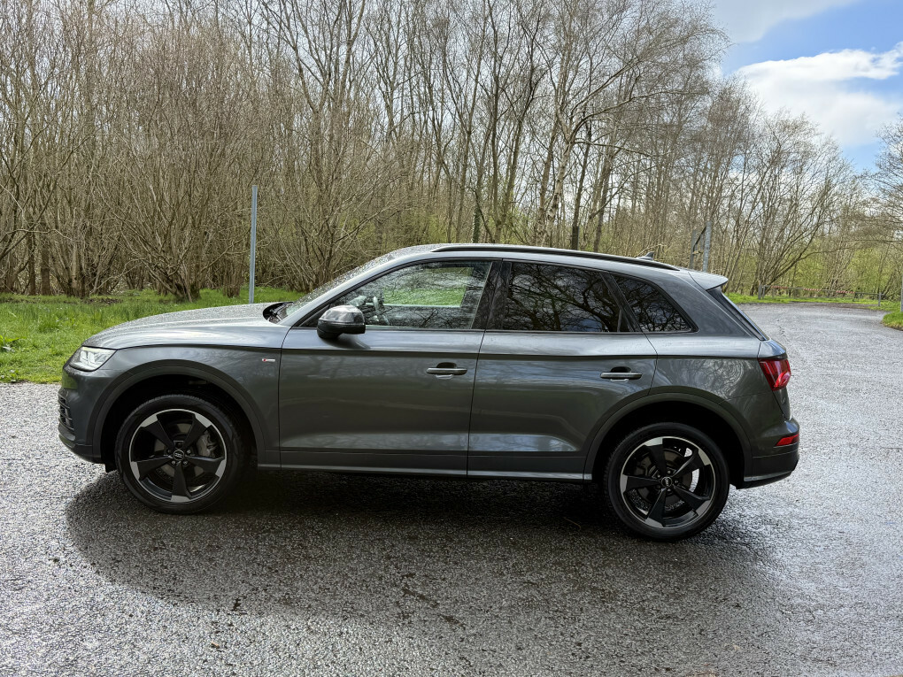 Audi Q5 S Line Black Edition 40 Tdi Quattro SM69OOH #4