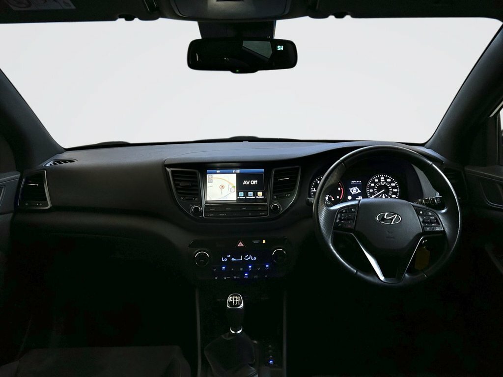 Hyundai Tucson 1.7L Go Se SE18XZA White #3