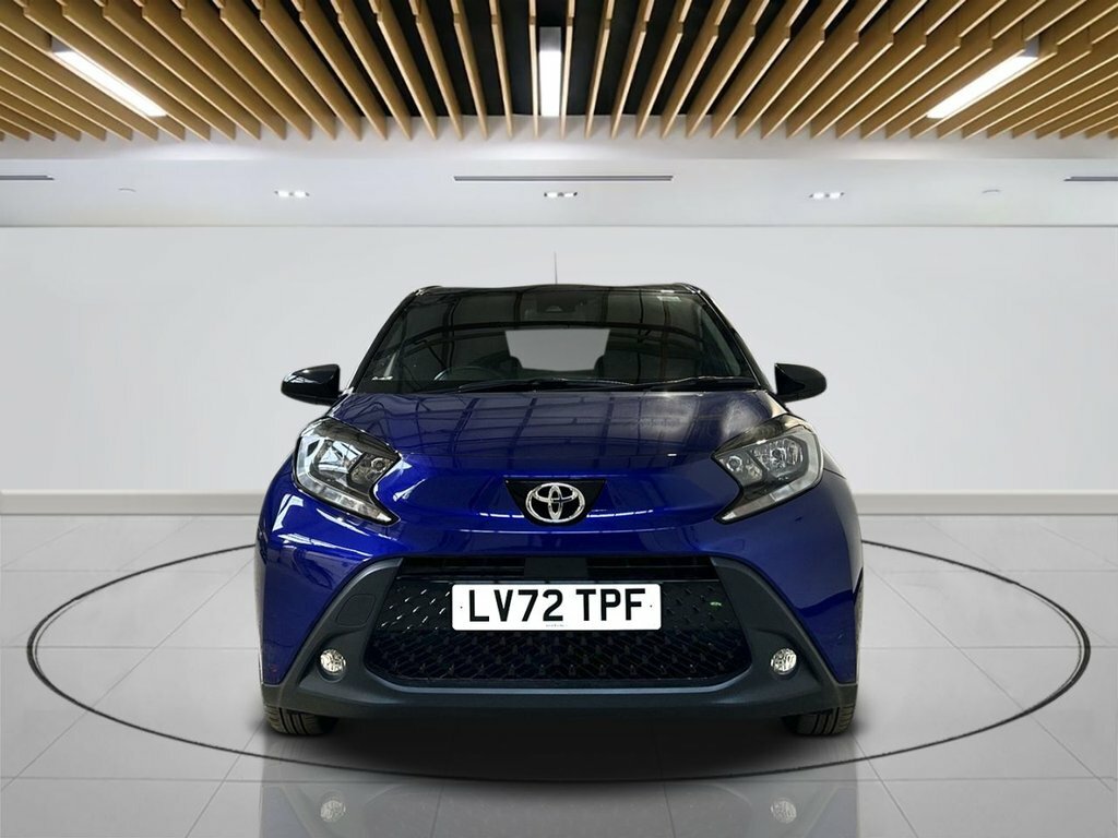 Toyota Aygo X 1L Edge LV72TPF Blue #2