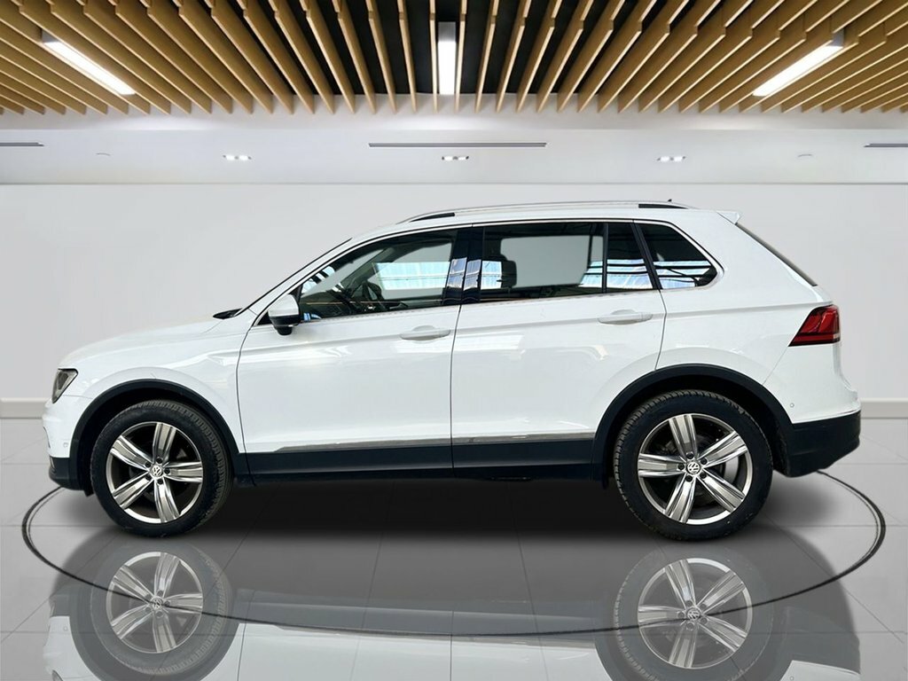 Volkswagen Tiguan 2L Match EJ19EWE White #5